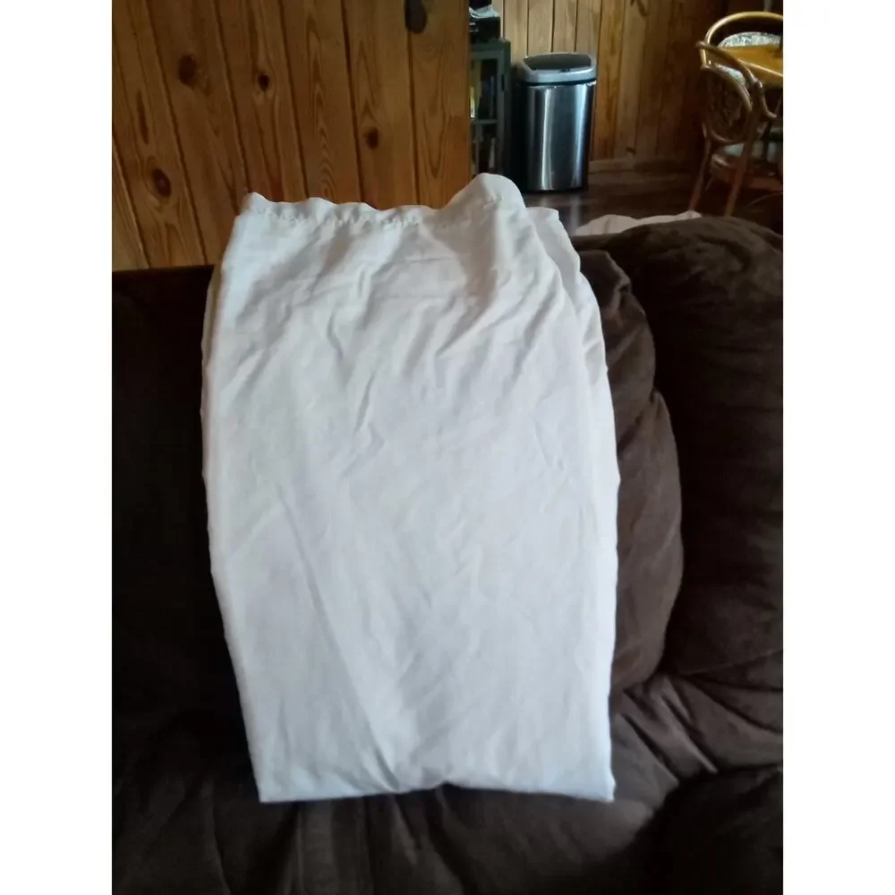 Pre Owned Lot Of 2 White Cotton Queen Flat Sheets